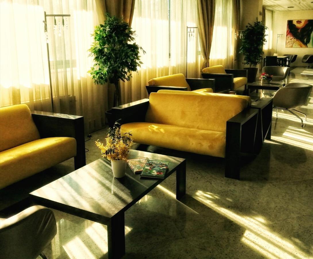 Hotel Parisi Nichelino Exterior foto